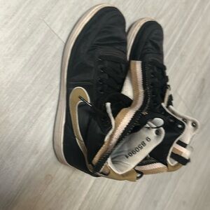 Nike Vandal black & gold